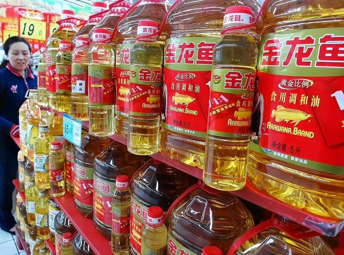 金龍魚白酒有哪些產品系列？（金龍魚白酒主要產品系列：金龍魚·精品系列）