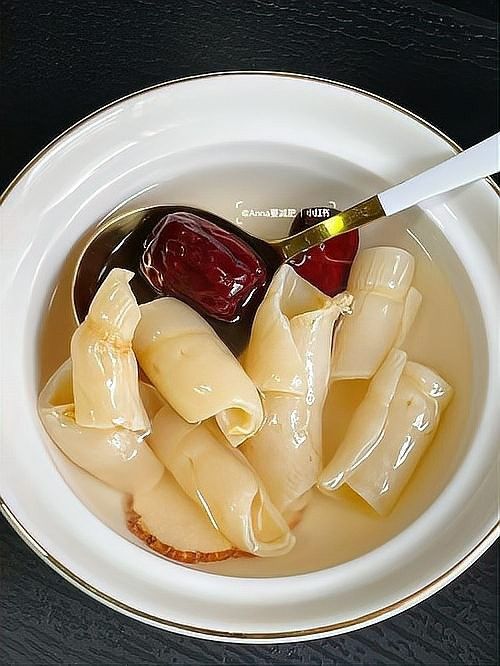 金龍魚膠泡發后如何烹飪（金龍魚膠是什么魚堂主粉絲，魚膠泡發的正確方法）