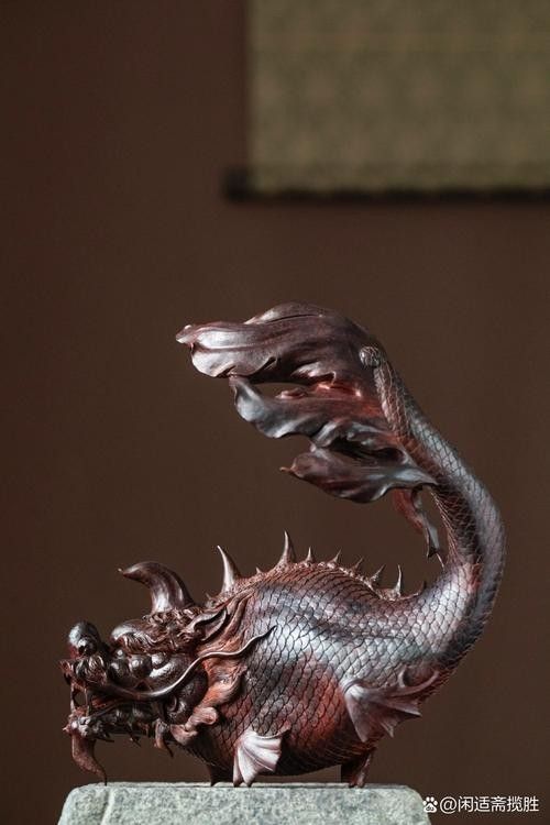龍魚(yú)木雕刻圖片