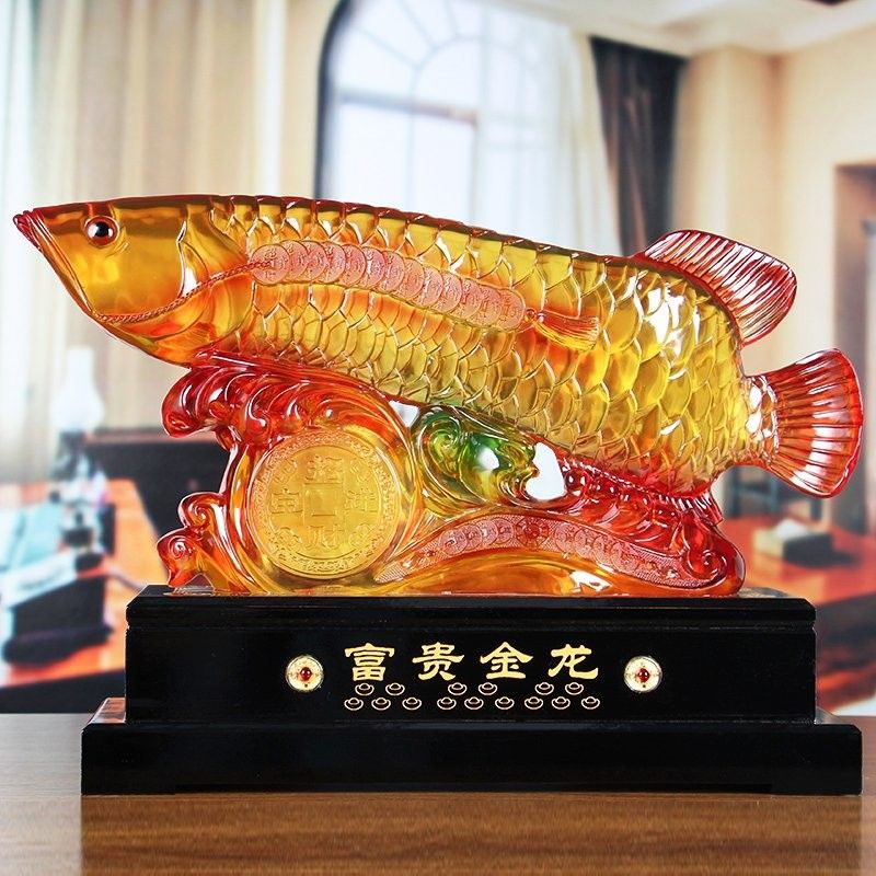 金龍魚擺件的風水作用（淘寶網：金龍魚擺件擺放禁忌你知道嗎金龍魚擺件真能帶來財運嗎）