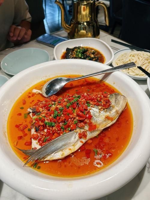 婁底九龍魚頭店有哪些特色菜品（關于婁底九龍魚頭店的特色菜品）