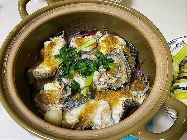 龍躉魚生怎么做才好吃？（清蒸龍躉肉,鮮美又脆嫩,家常做法超簡(jiǎn)單）