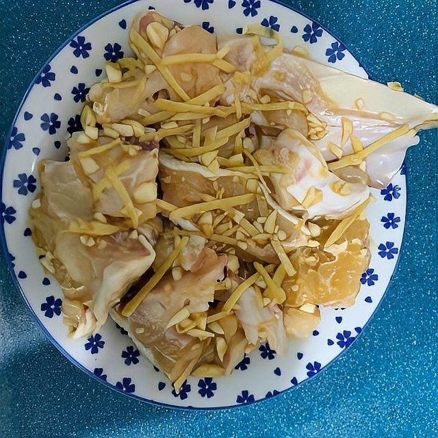 龍躉魚生怎么做才好吃？（清蒸龍躉肉,鮮美又脆嫩,家常做法超簡(jiǎn)單）