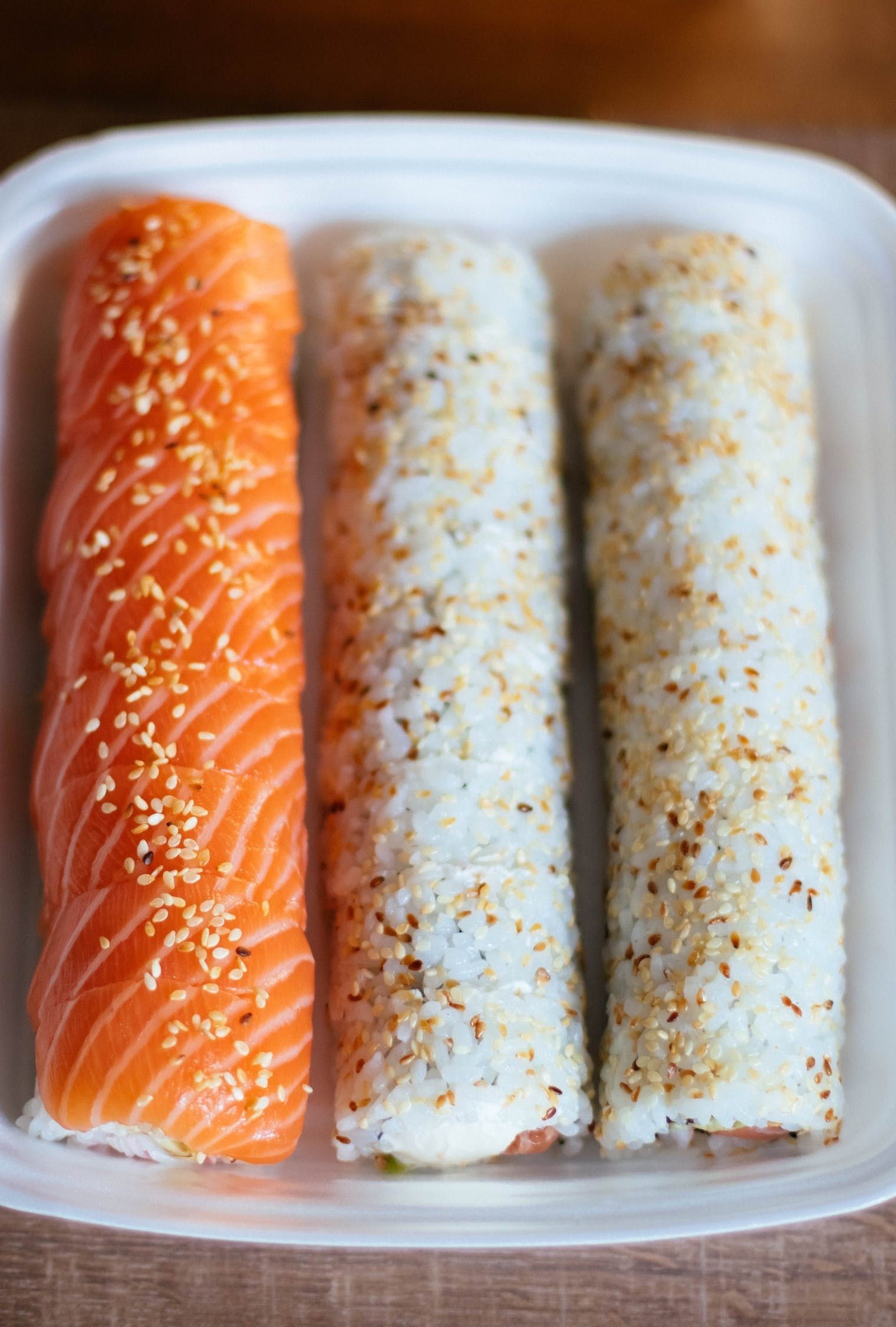 九龍魚的壁紙圖片大全大圖（九龍魚圖片大全風(fēng)水）