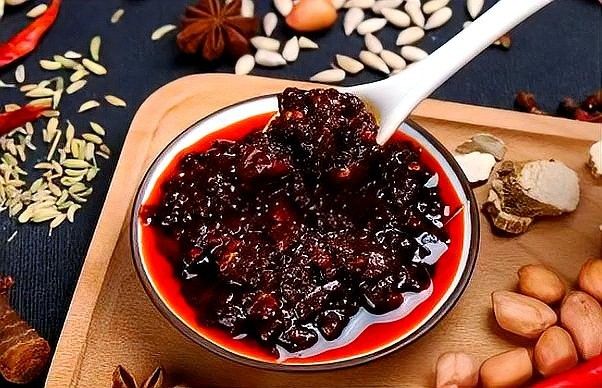 如何制作復(fù)合醬汁（復(fù)合醬汁是一個(gè)既有趣又實(shí)用的烹飪技巧）