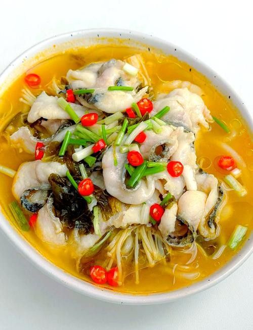 酸菜魚煲的配菜有哪些推薦（董小廚家常菜，適合煮在酸菜魚里的配菜） 酸菜魚煲的配菜有哪些推薦（董小廚家常菜，適合煮在酸菜魚里的配菜） 龍魚百科 第2張