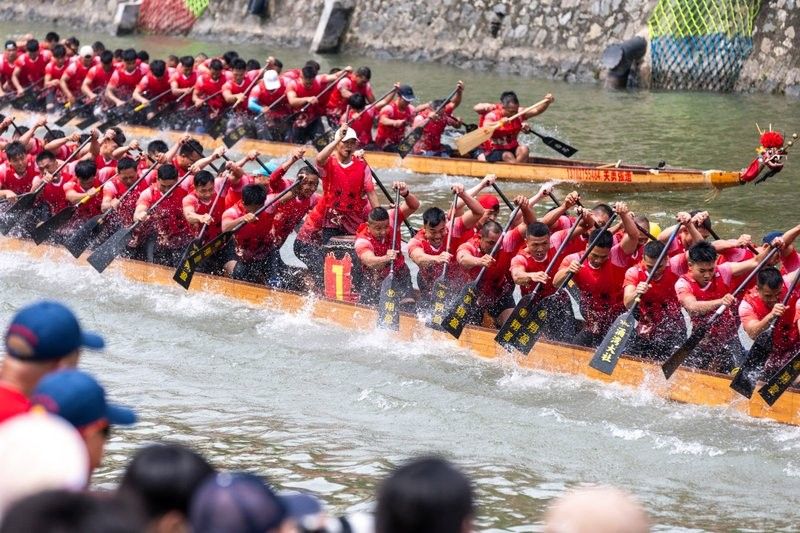 還有哪些廣州的特殊龍舟隊(duì)（廣州市天河區(qū)龍舟隊(duì)成立于20世紀(jì)50年代，吸引了眾多觀眾和游客）