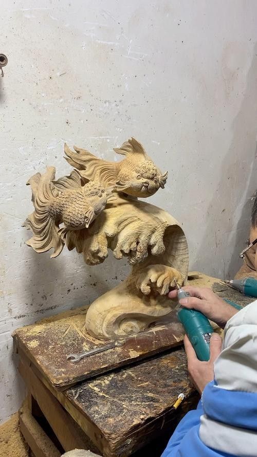 金龍魚木雕的雕刻工藝有哪些（金龍魚木雕手工教程）