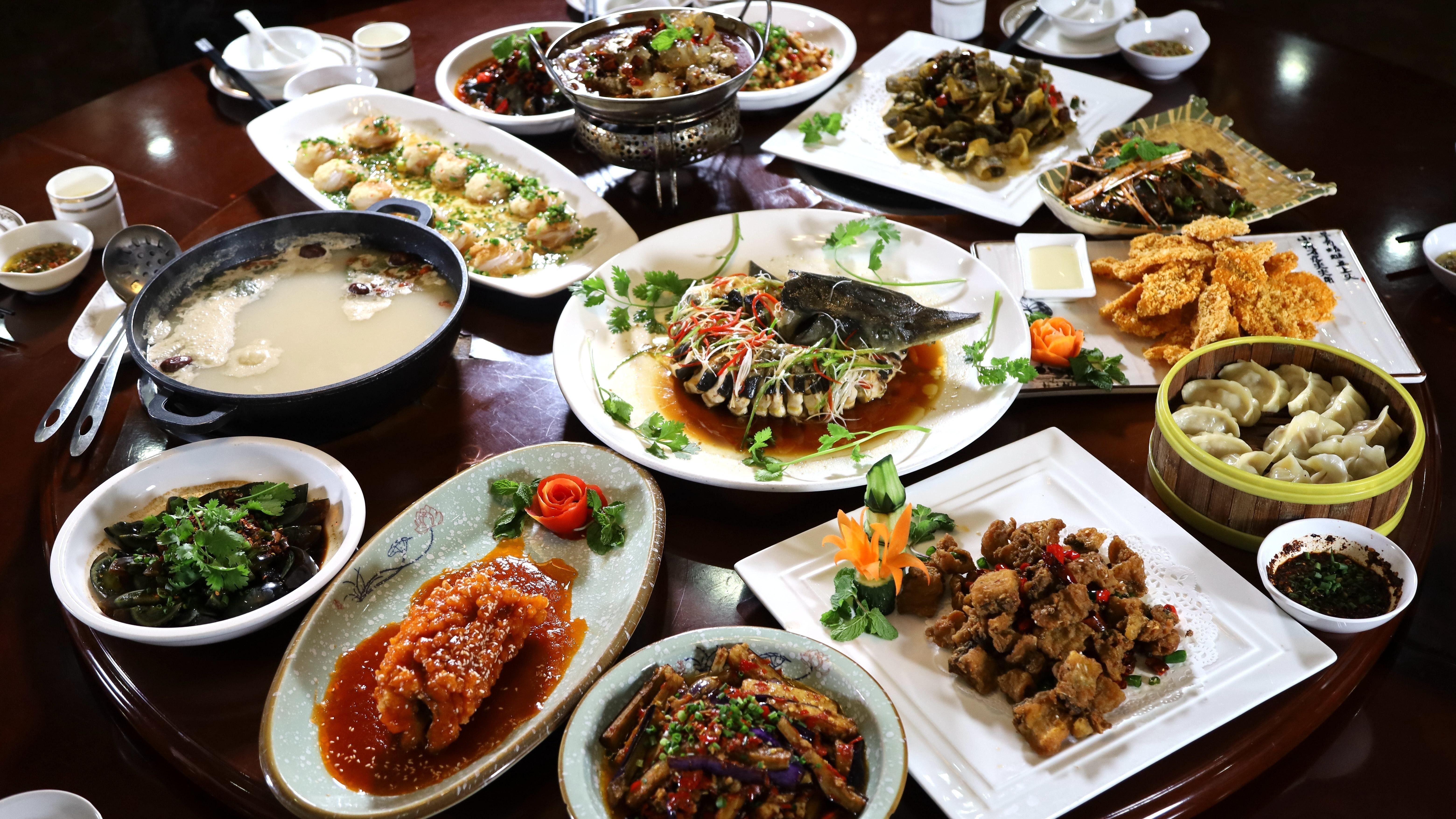 還有哪些地區養殖鱘龍魚（養殖鱘龍魚的地區）
