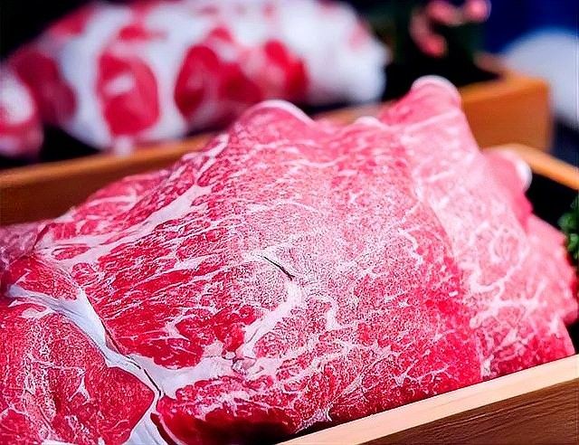兩者在飼養上有何不同（草飼與谷飼牛肉在飼養方式上存在顯著差異）