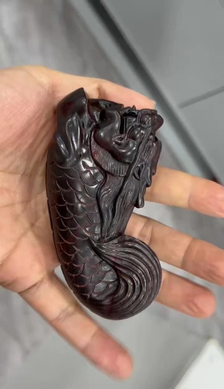 龍頭魚擺件有哪些材質(zhì)？（常見的龍頭魚擺件的材質(zhì)） 龍頭魚擺件有哪些材質(zhì)？（常見的龍頭魚擺件的材質(zhì)） 龍魚百科 第12張