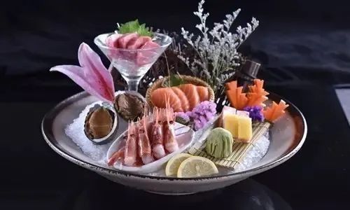 鱘龍魚刺身怎么做？（鱘龍魚刺身怎么做好吃？）
