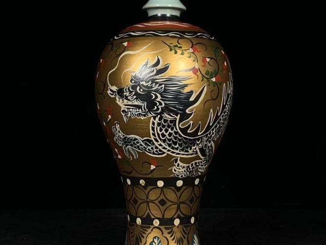 如何判斷藍底金龍紋瓷器的年代？ 如何判斷藍底金龍紋瓷器的年代？ 龍魚百科 第13張