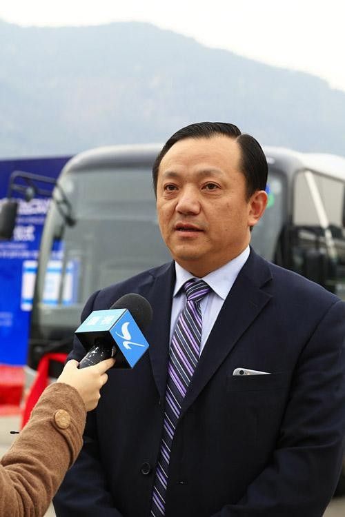 廈門金龍創始人（廈門金龍創始人黃培予）