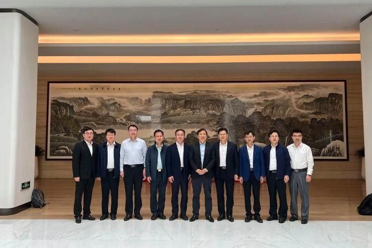 金龍魚領導班子（金龍魚領導班子成員的任期）