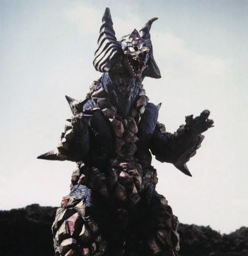 戈爾德拉斯金龍（《迪迦奧特曼》中的超力怪獸——戈爾德拉斯金龍） 戈爾德拉斯金龍（《迪迦奧特曼》中的超力怪獸——戈爾德拉斯金龍） 觀賞魚百科 第4張