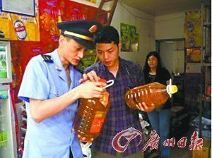 龍魚(yú)缸里放沉木好嗎（龍魚(yú)缸里放沉木好嗎視頻）（沉木在龍魚(yú)缸中的作用） 龍魚(yú)缸里放沉木好嗎（龍魚(yú)缸里放沉木好嗎視頻）（沉木在龍魚(yú)缸中的作用） 觀賞魚(yú)百科
