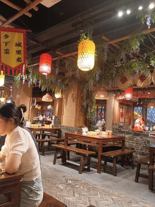 岳陽樓餐廳（岳陽樓餐廳怎么樣？）