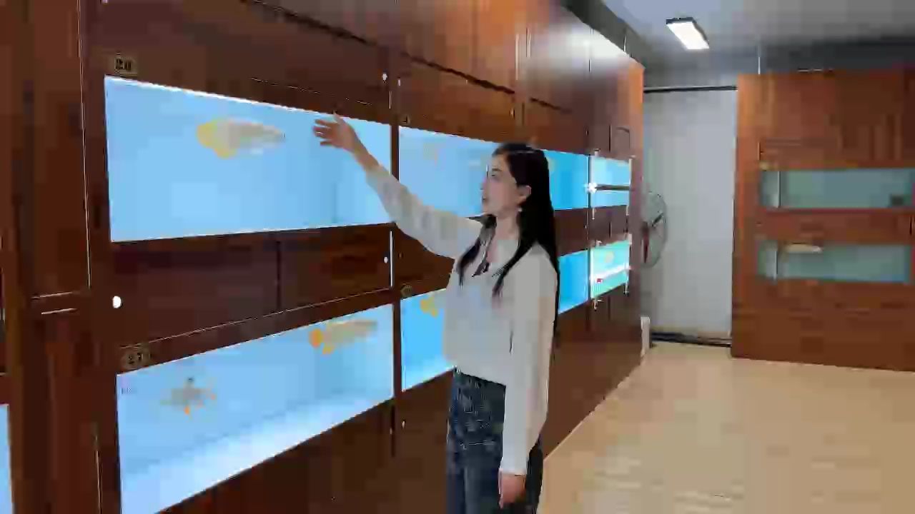 注重天然培養，不烤燈，不喂藥，不壓養。 原色魚，展現龍魚自然之美～ #萬隆天王紅龍 #龍魚 #紅龍 #觀賞魚 #養魚日記