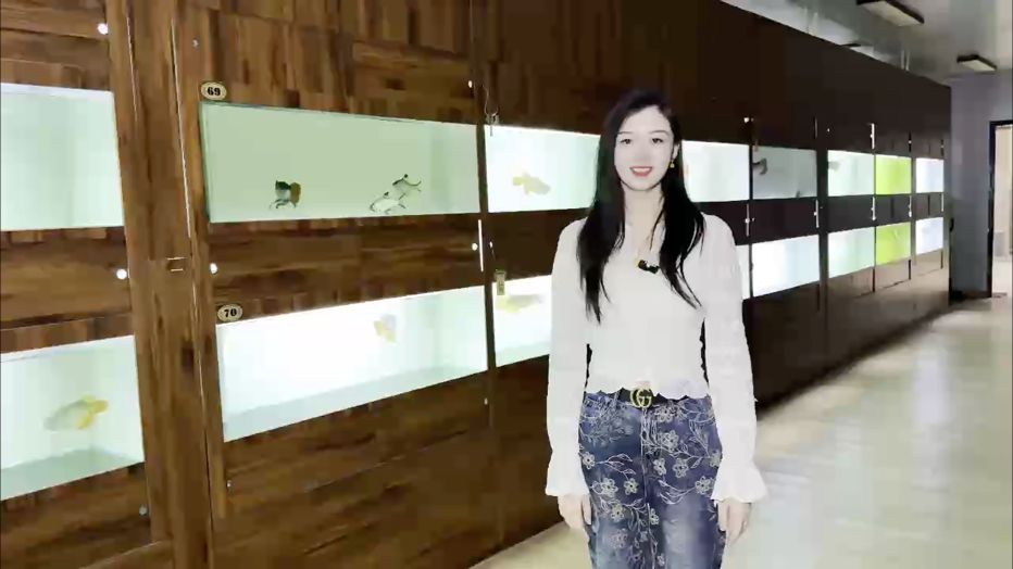 龍魚千千萬，翹頭最好看??
太喜歡這條小可愛的版型了????
幫我看看這尾超冠F2兇巴巴能紅嗎？哈哈哈????
#萬隆天王紅龍 #龍魚 #紅龍 #觀賞魚