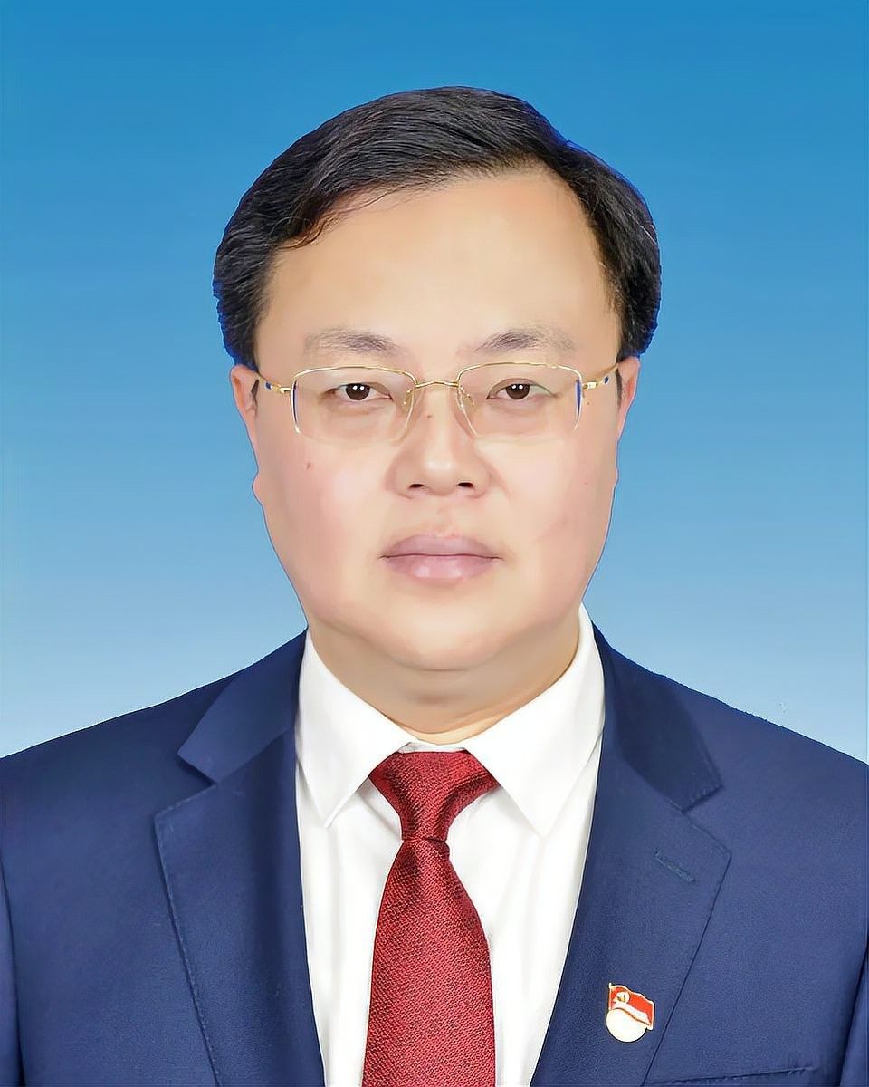 郫都區黃金龍個人資料