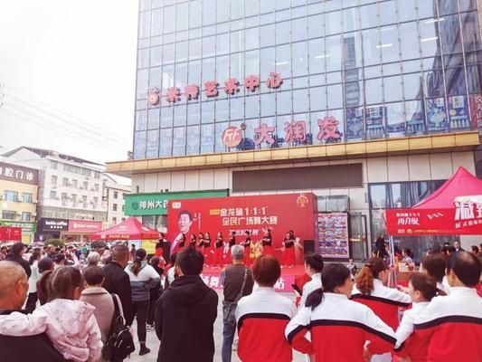 巴西亞魚和帝王三間混養(yǎng)龍魚能和什么魚混養(yǎng)龍魚能和什么魚混養(yǎng)