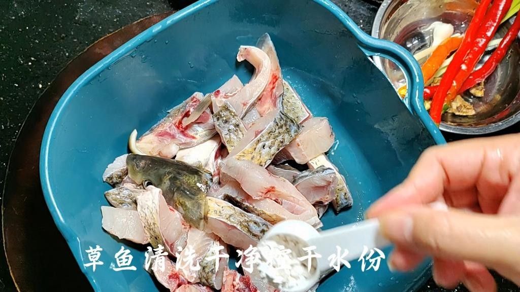 廣東南雄家常魚王，外酥里嫩,汁多味美，，今天做個南雄魚王,外酥里嫩,汁多味美