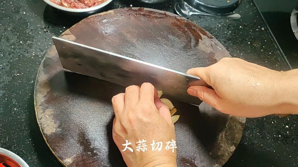 廣東南雄家常魚王，外酥里嫩,汁多味美，，今天做個南雄魚王,外酥里嫩,汁多味美
