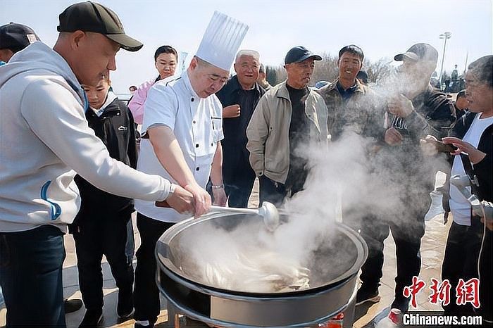 黑龍江省伊春市嘉蔭縣嘉蔭縣可以品嘗到的特色江魚品種，嘉蔭龍魚有哪些品種？