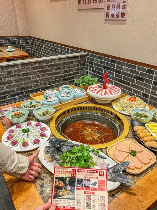 閬中有哪些值得吃魚的地點？（閬中吃魚十大排名雙寶樂媽早教四川閬中吃魚十大排名）