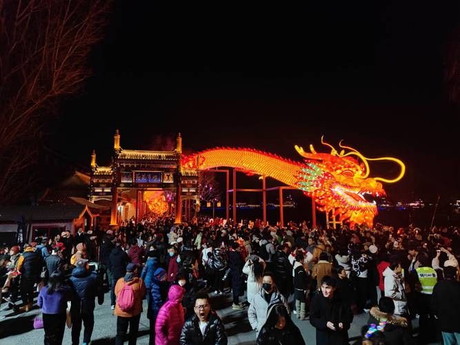 2024年龍魚燈會(huì)有哪些特色活動(dòng)？（024年龍魚燈會(huì)將于農(nóng)歷正月十五舉行上海豫園燈會(huì)攻略）