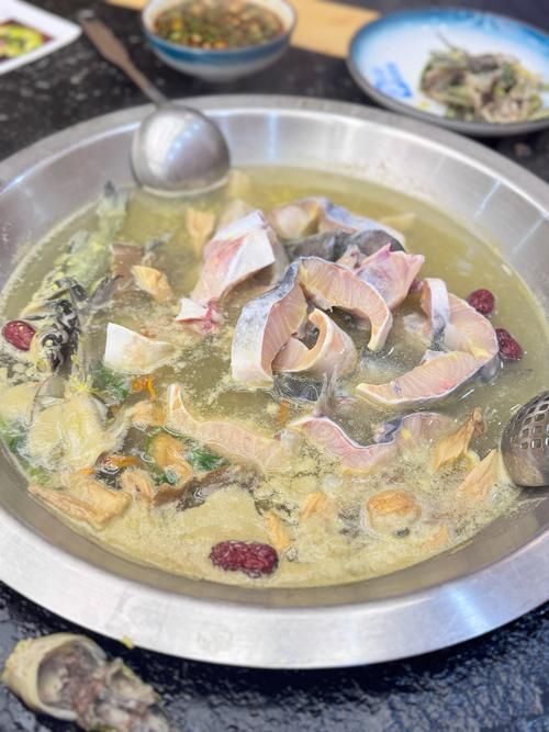 化州龍魚有哪些功效（化州龍魚、龍魚、龍躉魚的藥用功效主要產于中國廣東省化州龍魚）