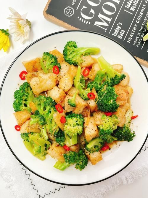 龍魚炒菜有哪些經典搭配？（“龍魚炒菜”與“龍利魚炒菜”）
