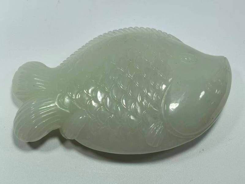 如何鑒別真假玉雕龍魚？（如何鑒別玉雕龍魚）
