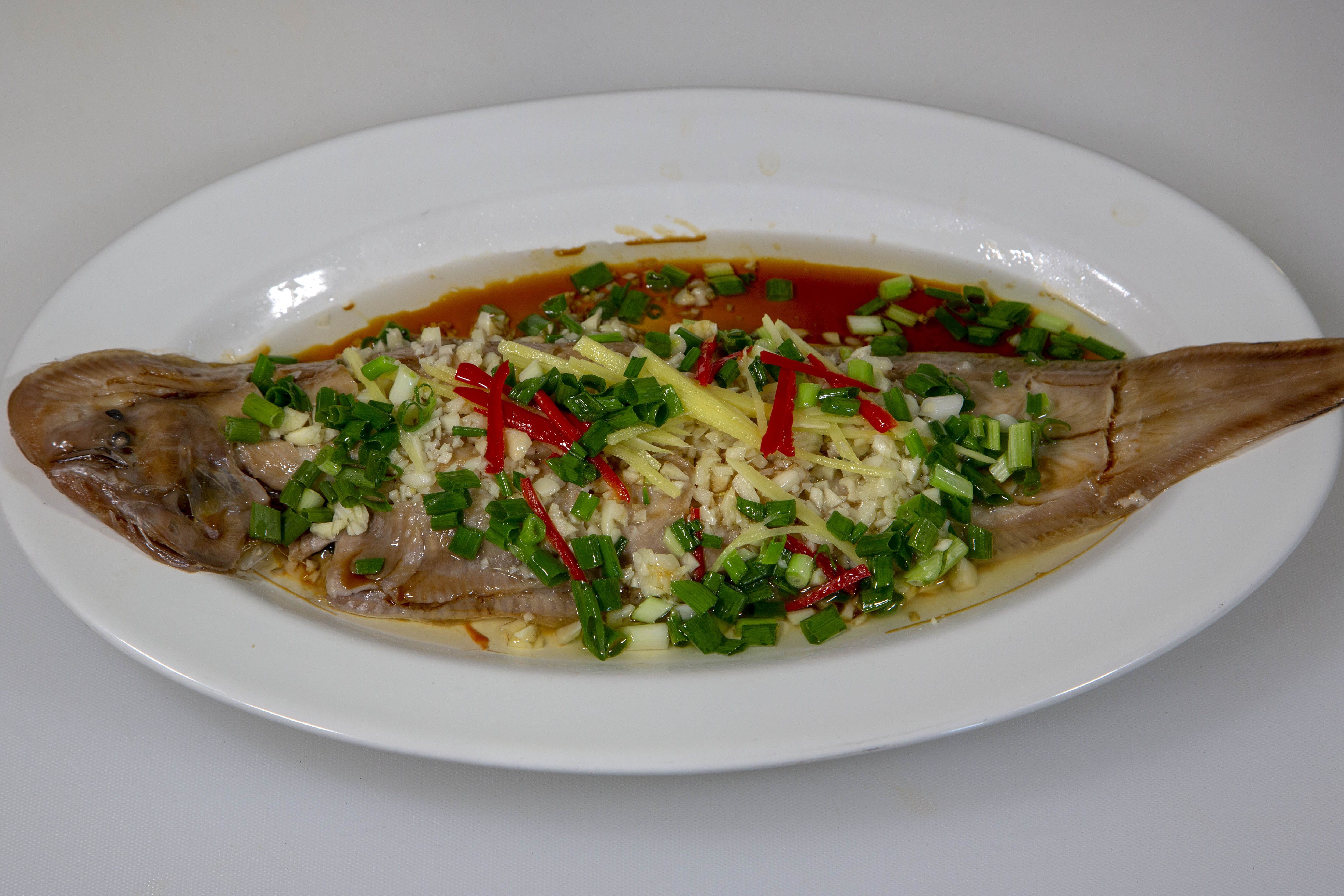 清蒸龍魚需要哪些調料？（清蒸龍魚的最佳搭配有哪些清蒸龍魚的最佳搭配有哪些） 清蒸龍魚需要哪些調料？（清蒸龍魚的最佳搭配有哪些清蒸龍魚的最佳搭配有哪些） 龍魚百科 第2張