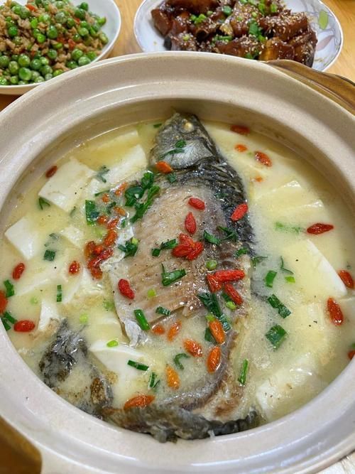 從化龍魚(yú)有哪些常見(jiàn)的烹飪方法？（從化龍魚(yú)（流溪娟魚(yú)））