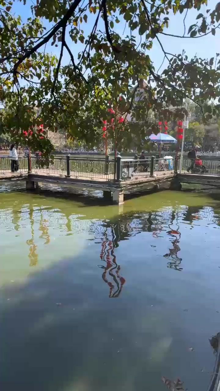 周一時光，周一時光，