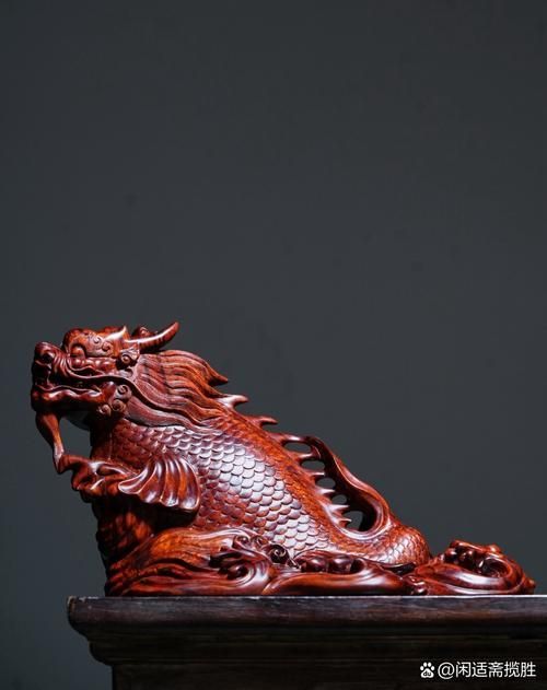 龍頭魚擺件有哪些材質，龍頭魚擺件主流材質詳解