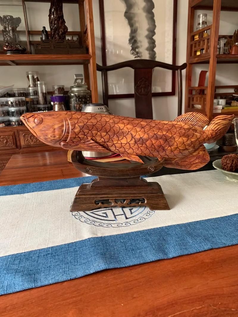 龍魚擺件哪個品牌最好，如何判斷龍魚擺件的材質？