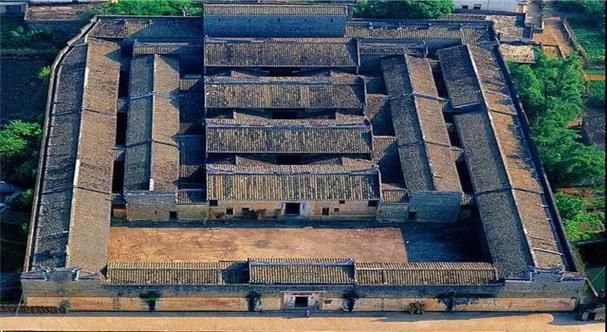 蘭寨南江文化創意基地有哪些龍魚文化展品？，蘭寨南江文化創意基地
