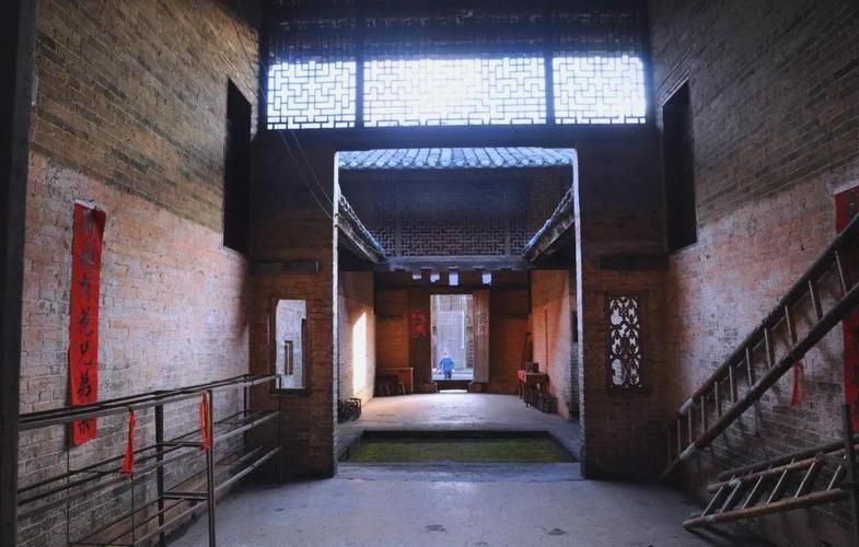 蘭寨南江文化創意基地有哪些龍魚文化展品？，蘭寨南江文化創意基地