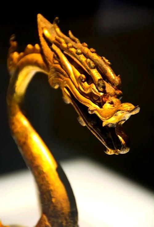 有哪些著名的龍擺件及其寓意，中國歷史博物館鎮(zhèn)館之寶“鎏金銅龍”