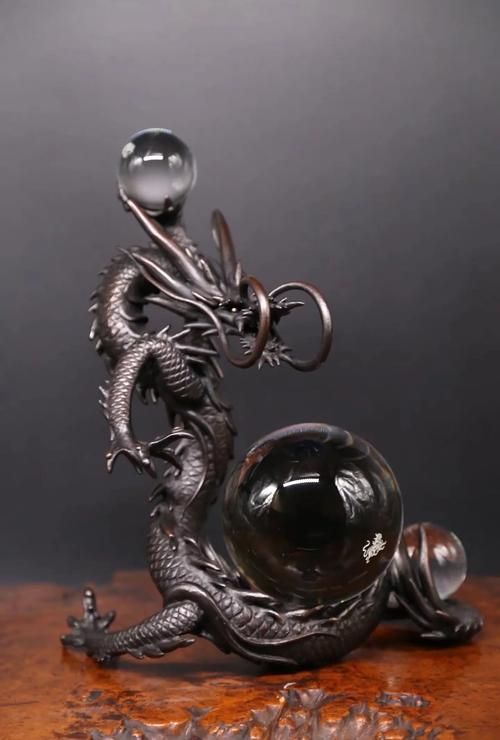 給我更多龍的擺件圖片，****龍形擺件