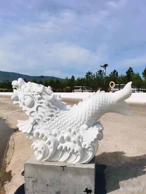 給我推薦幾款昂貴的龍頭魚擺件，幾款高端大氣、工藝精湛的龍頭魚擺件推薦