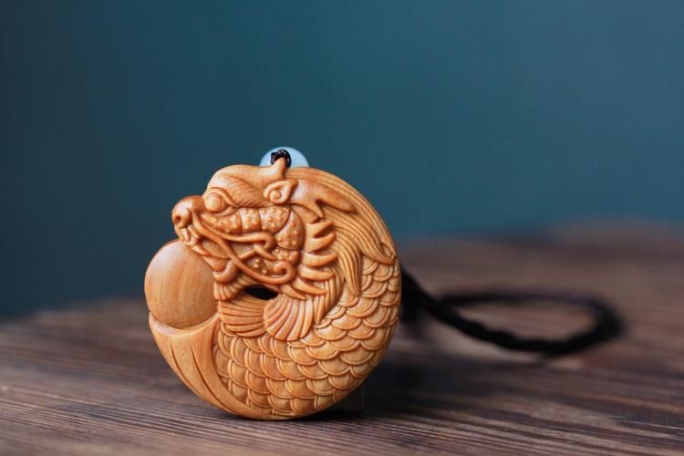 有哪些品牌制作龍頭魚吊墜，知名珠寶品牌的龍頭魚吊墜，周大福周大福周大福周大福 有哪些品牌制作龍頭魚吊墜，知名珠寶品牌的龍頭魚吊墜，周大福周大福周大福周大福 龍魚百科 第9張