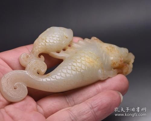 龍頭魚玉擺件有哪些款式，中國傳統玉器中的龍頭魚玉擺件，寓意吉祥、富貴和長壽
