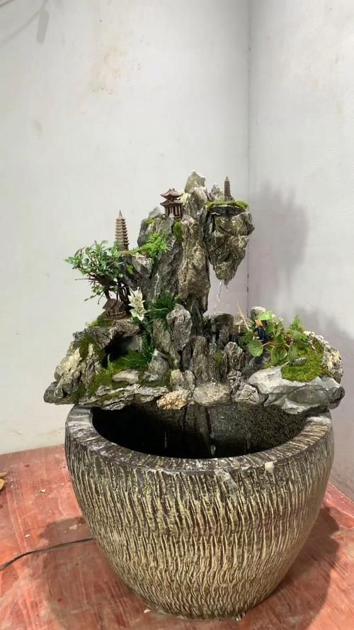 給我推薦一些適合1米5魚(yú)缸的裝飾品，1米5的魚(yú)缸裝飾品選擇合適的裝飾品至關(guān)重要