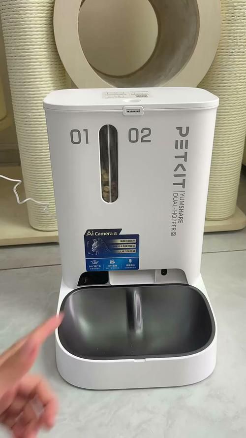 有哪些寵物喂食工具推薦，喂食工具的選擇對(duì)于確保寵物的健康和幸福至關(guān)重要