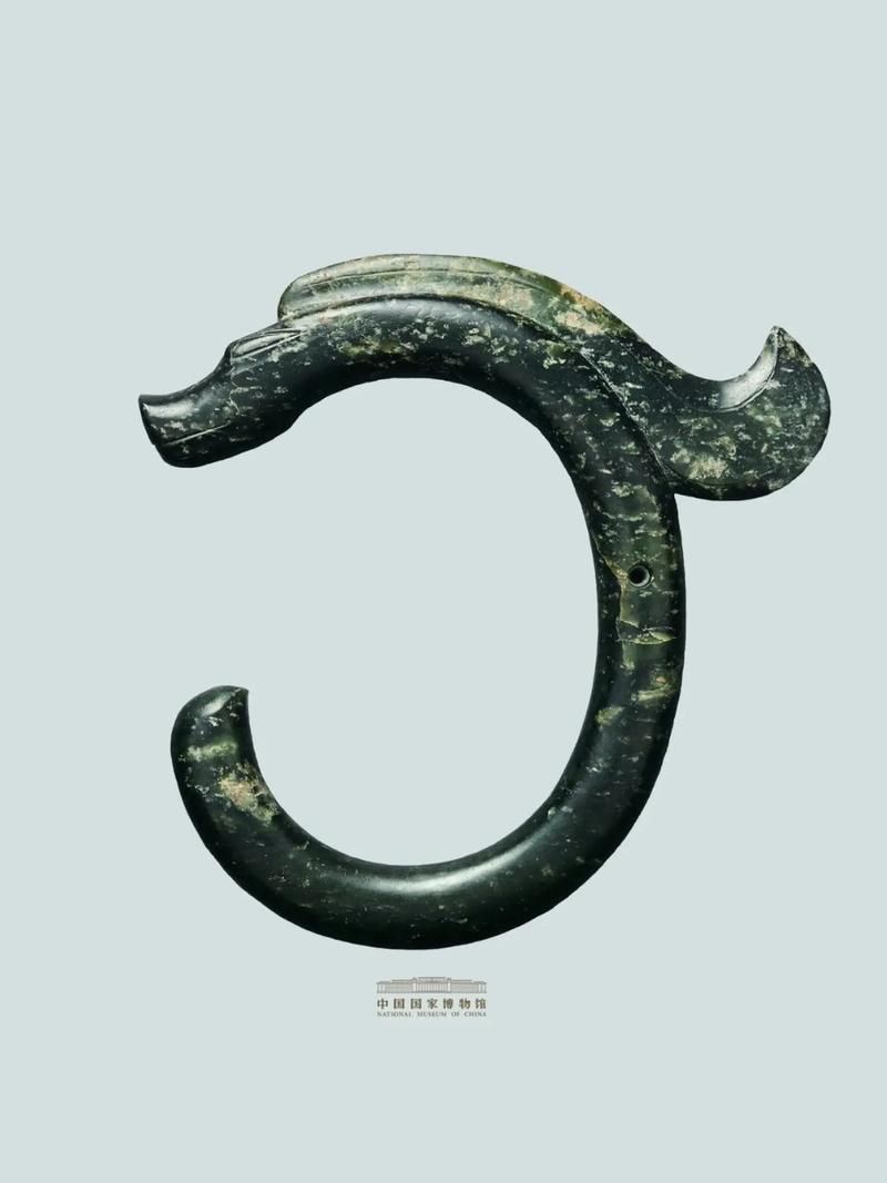 給我推薦一些生龍主題的藝術(shù)品，中國(guó)傳統(tǒng)文化中的“生龍主題”