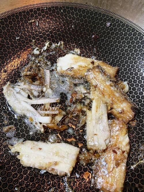 有哪些魚皮保護技巧，皮保護技巧包括：1.使用專用的魚皮保護劑，如魚皮粉等 有哪些魚皮保護技巧，皮保護技巧包括：1.使用專用的魚皮保護劑，如魚皮粉等 龍魚百科 第10張